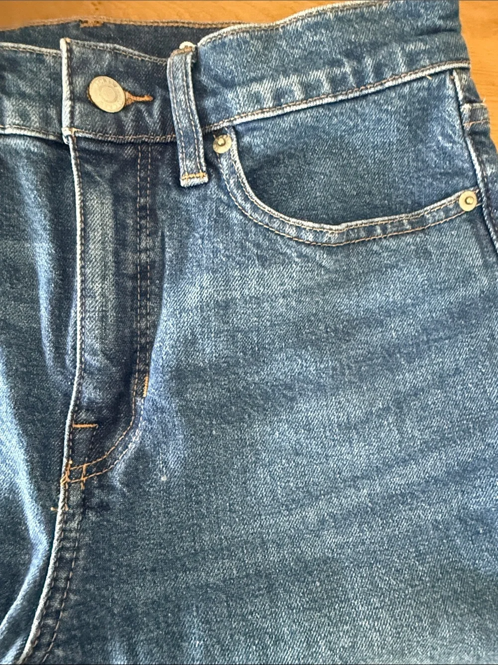 J. Crew Classic Indigo Straight-Leg Jeans with Leather Patch 27 Like New - Picture 3 of 4
